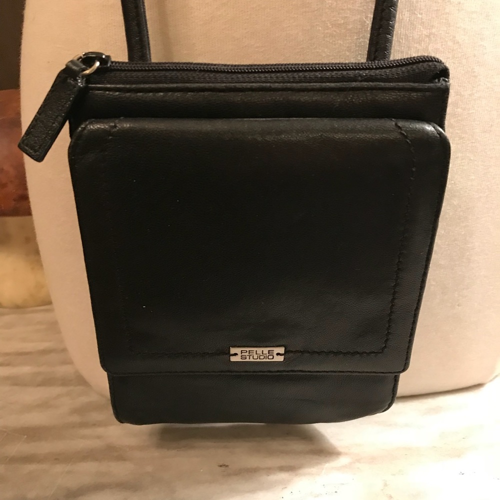 Wilson’s Leather Pelle Studio Crossbody